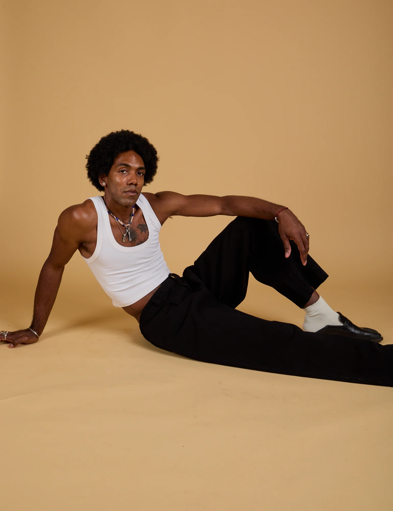 Baggy Mid-Rise Trousers - Basic Black - Image 17