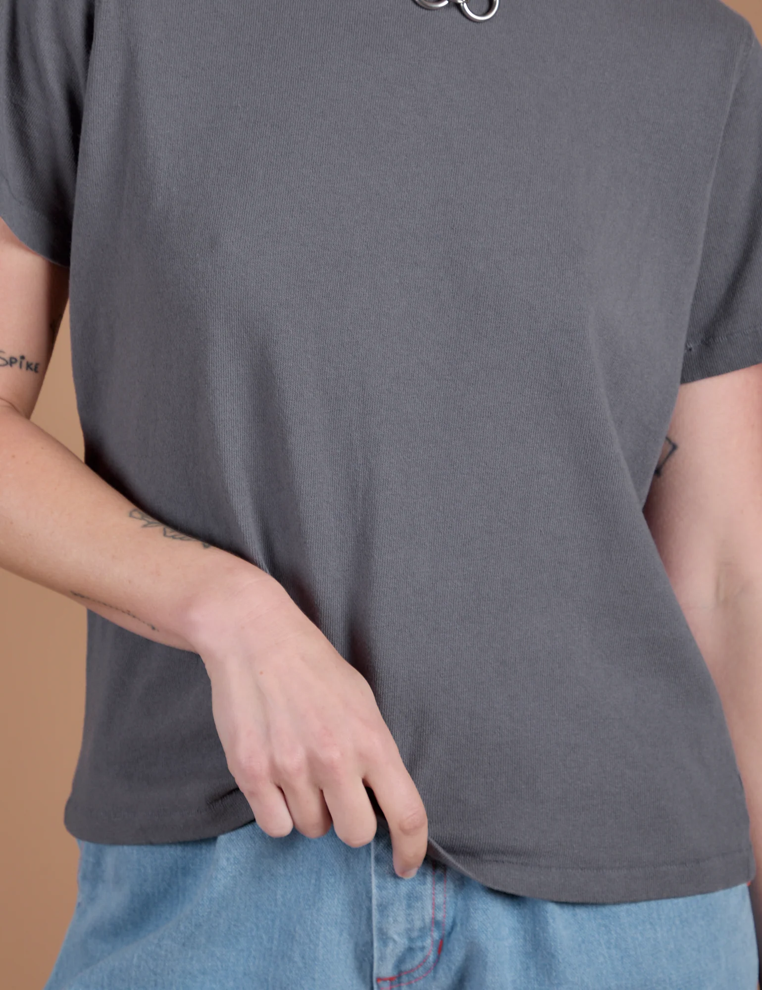 Burly Tee - Washed Grey - Image 15
