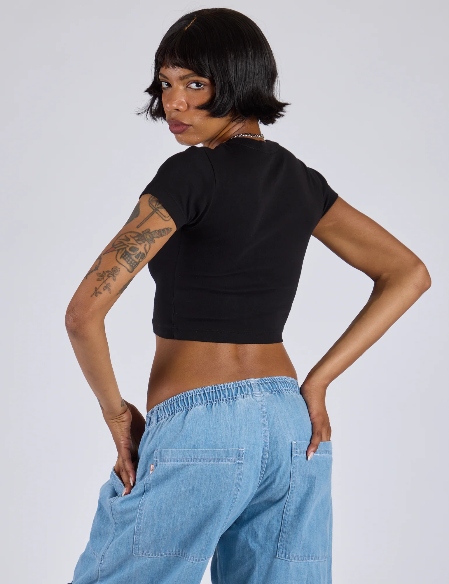 Cropped Baby Tee - Basic Black - Image 8