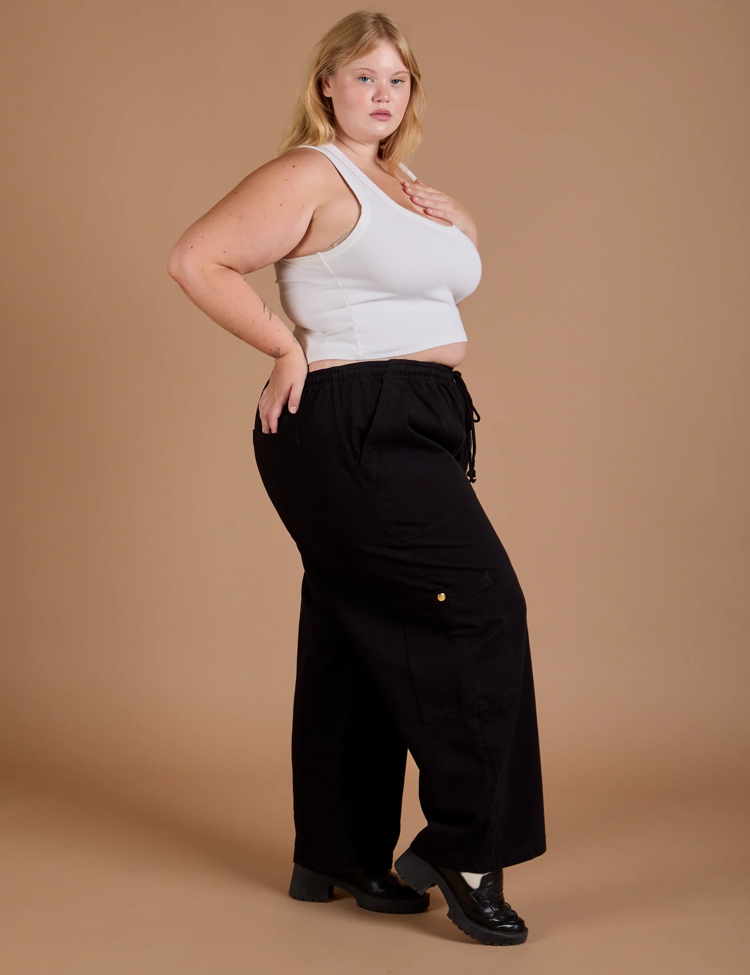 Drop Pocket Cargo Pants - Basic Black - Image 12