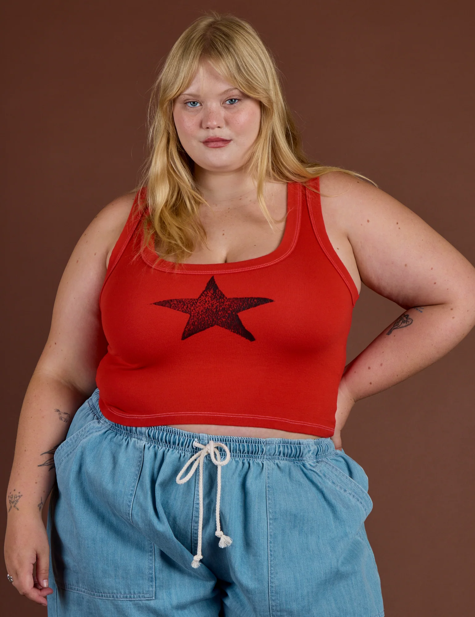 Icon Cropped Tank - Red Star - Image 8