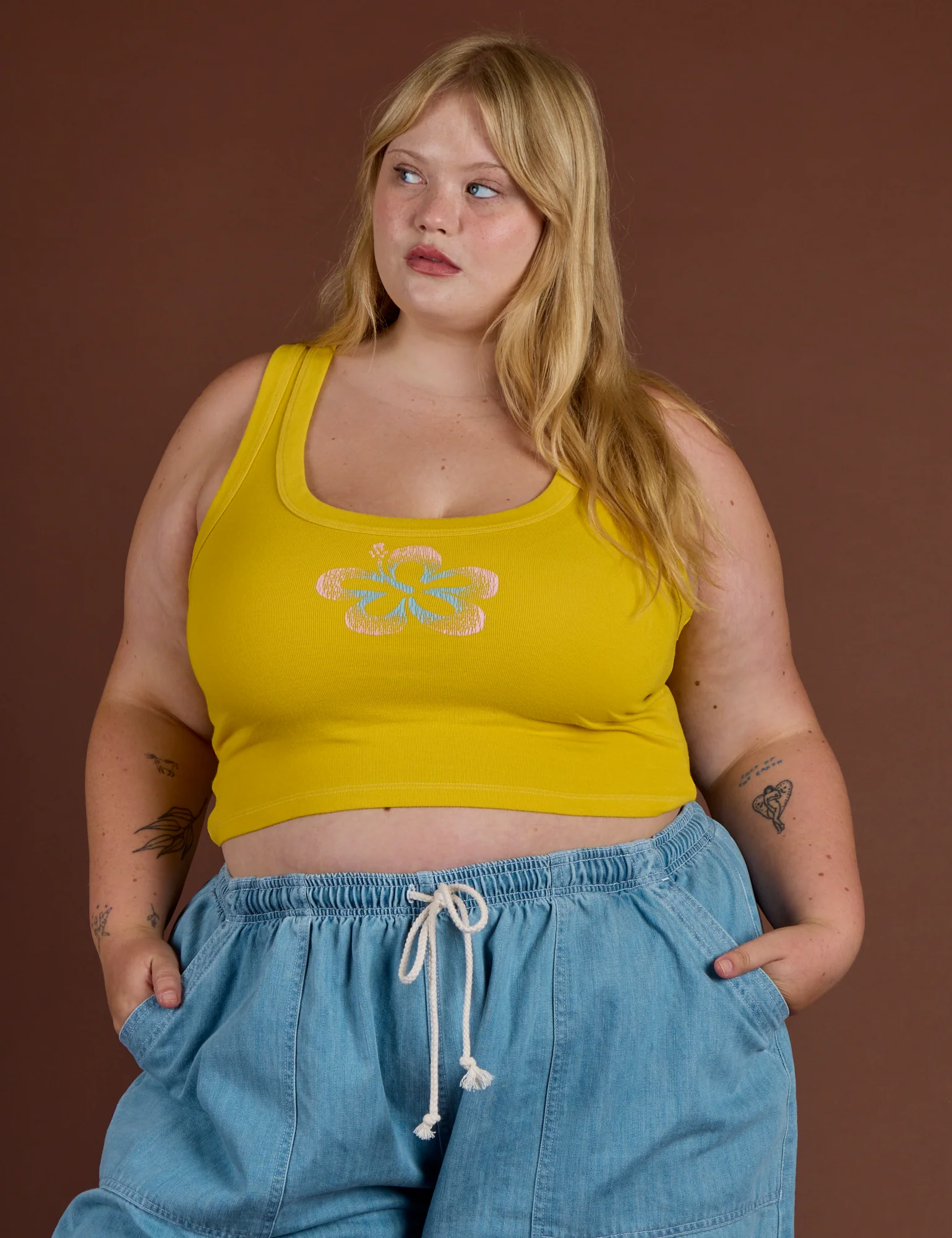 Icon Cropped Tank - Yellow Hibiscus - Image 3