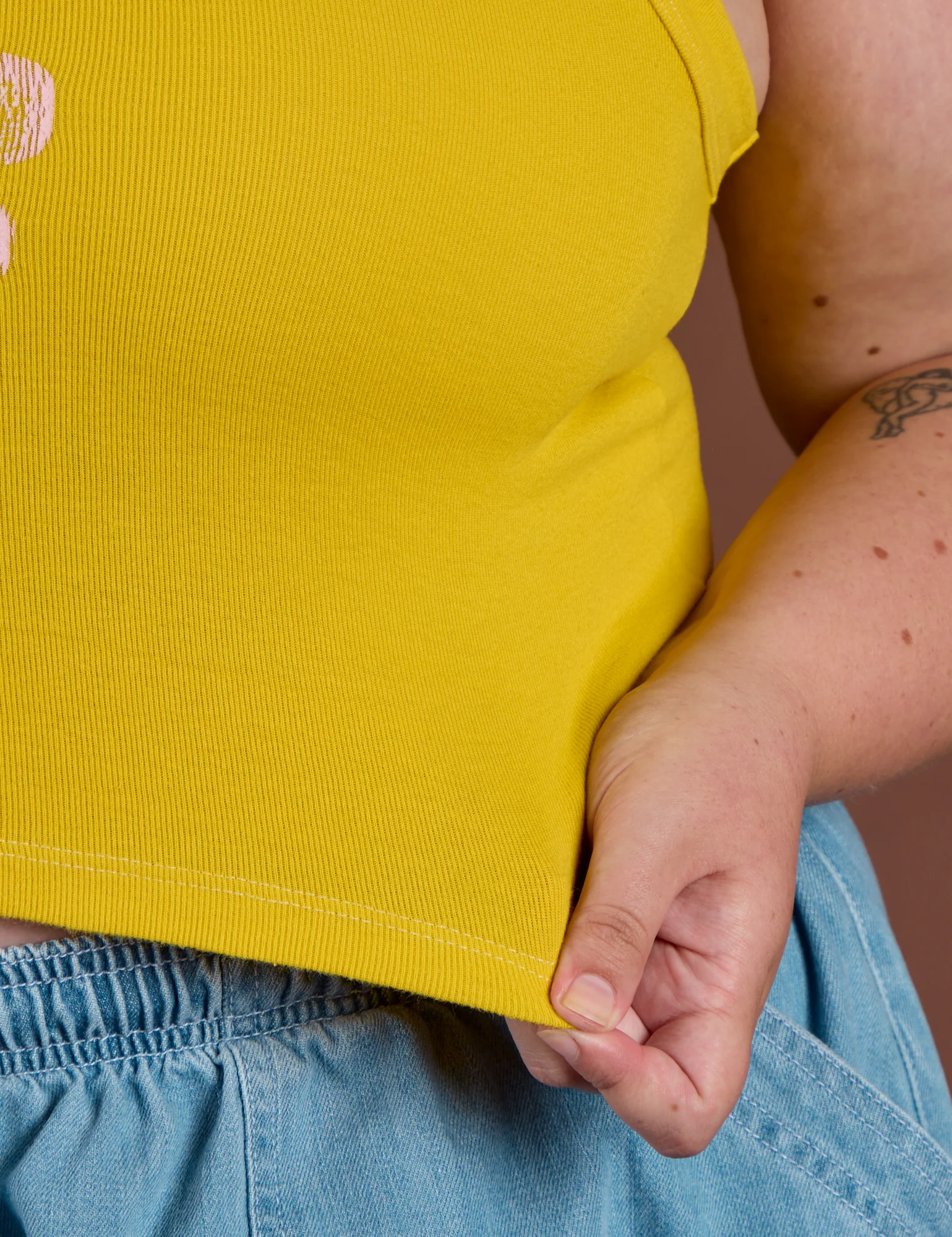 Icon Cropped Tank - Yellow Hibiscus - Image 4