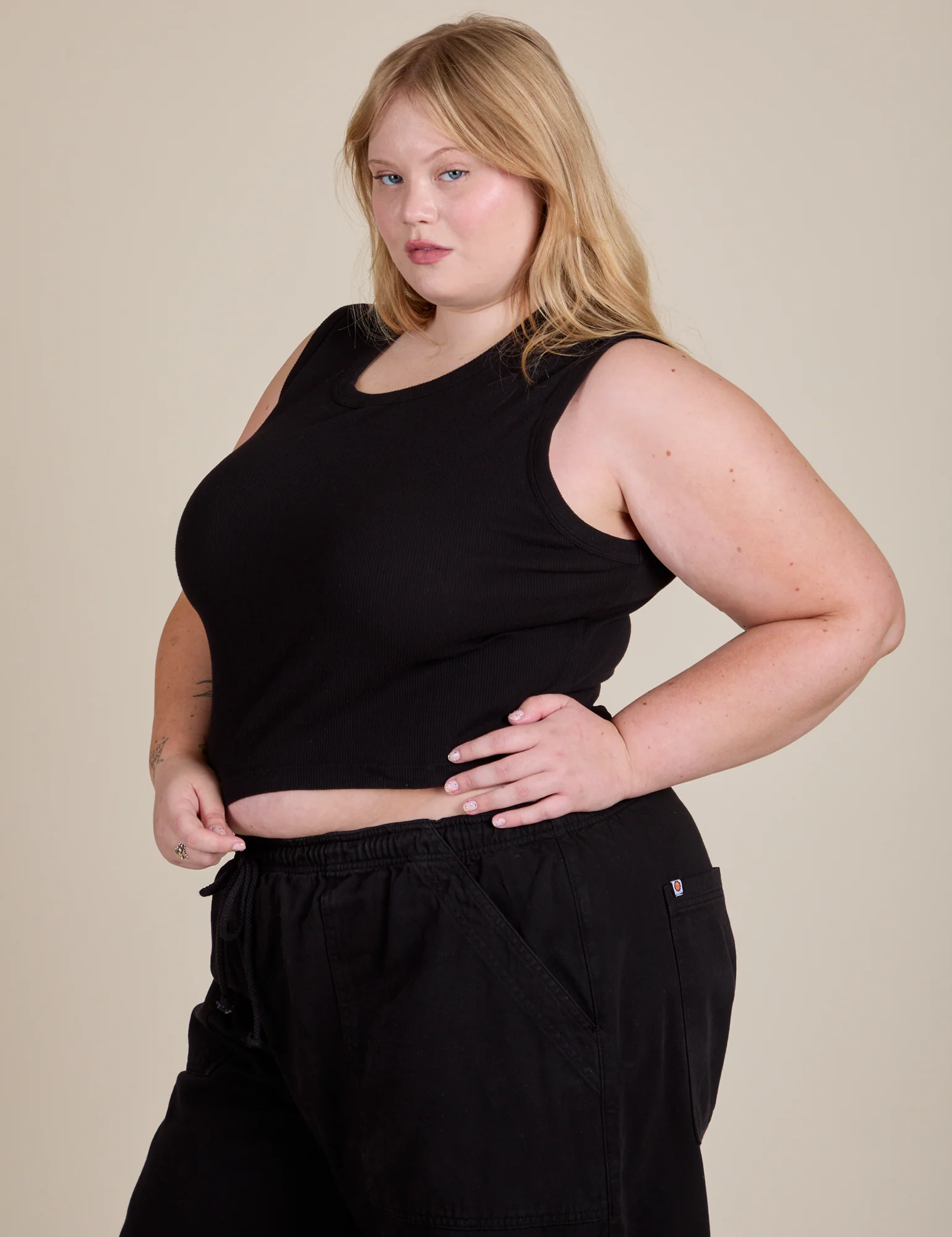 Muscle Tee - Basic Black - Image 6