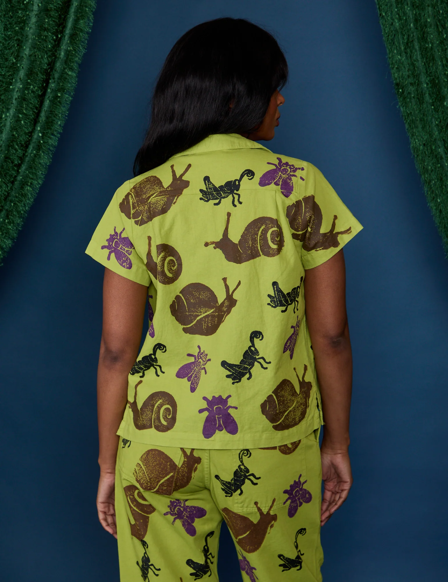 Paintstamped Pantry Button-Up - Big Bug *FINAL SALE* - Image 7