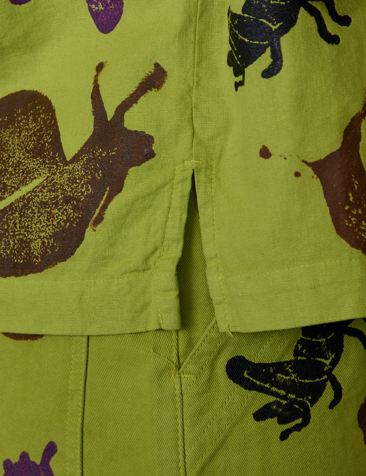 Paintstamped Pantry Button-Up - Big Bug *FINAL SALE* - Image 8