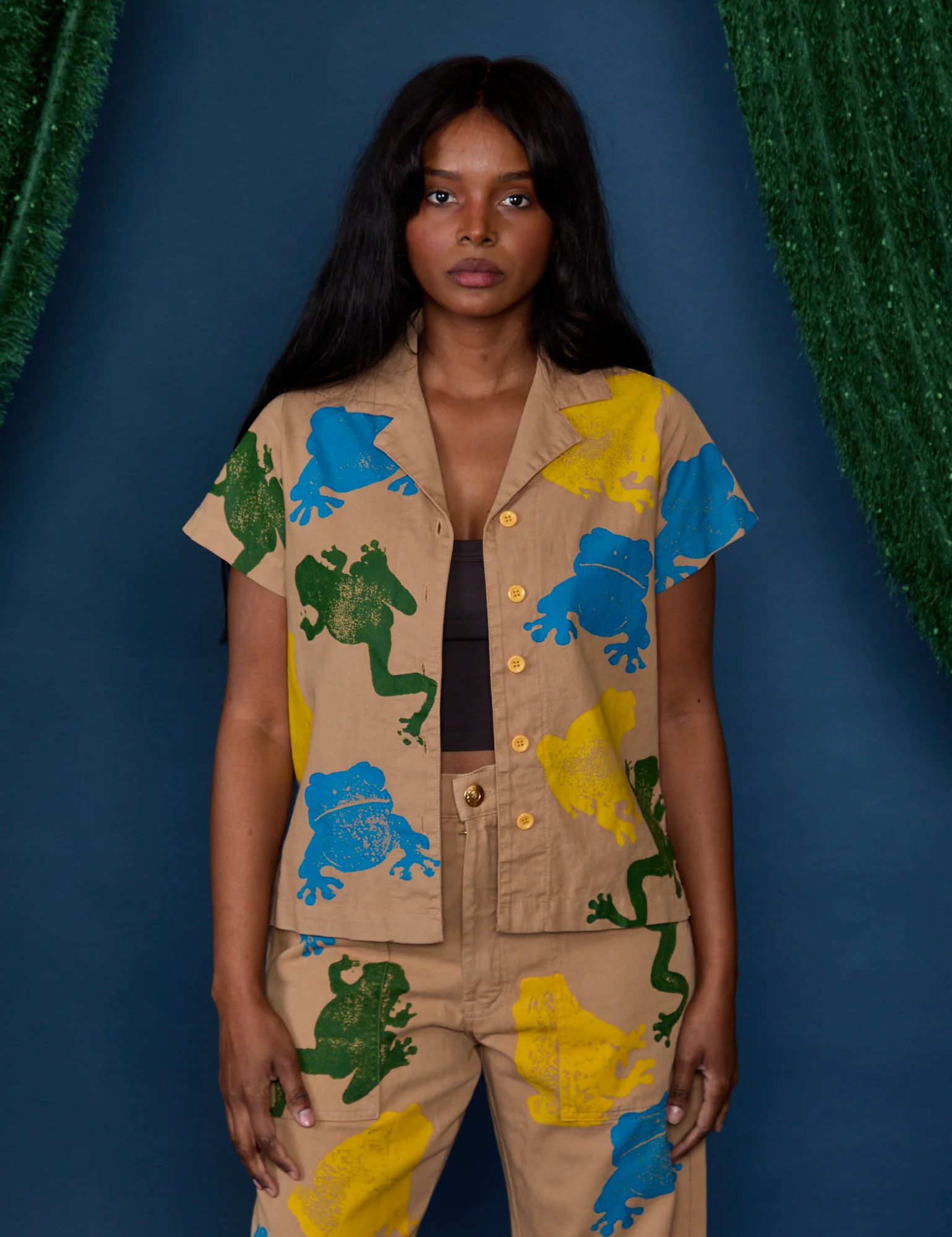 Paintstamped Pantry Button-Up - Froggy *FINAL SALE* - Image 12