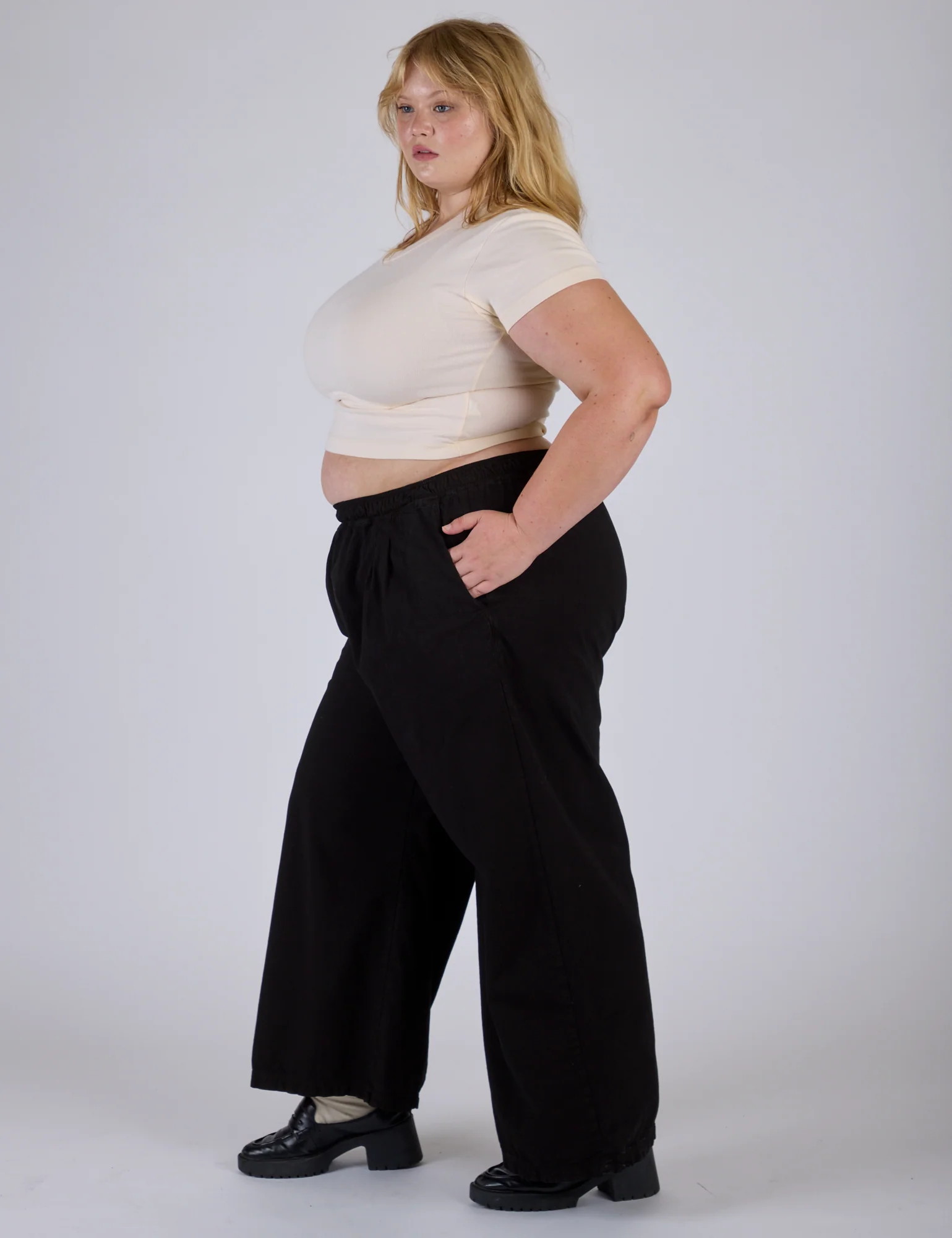 Pleated Pull-On Pants - Basic Black - Image 11