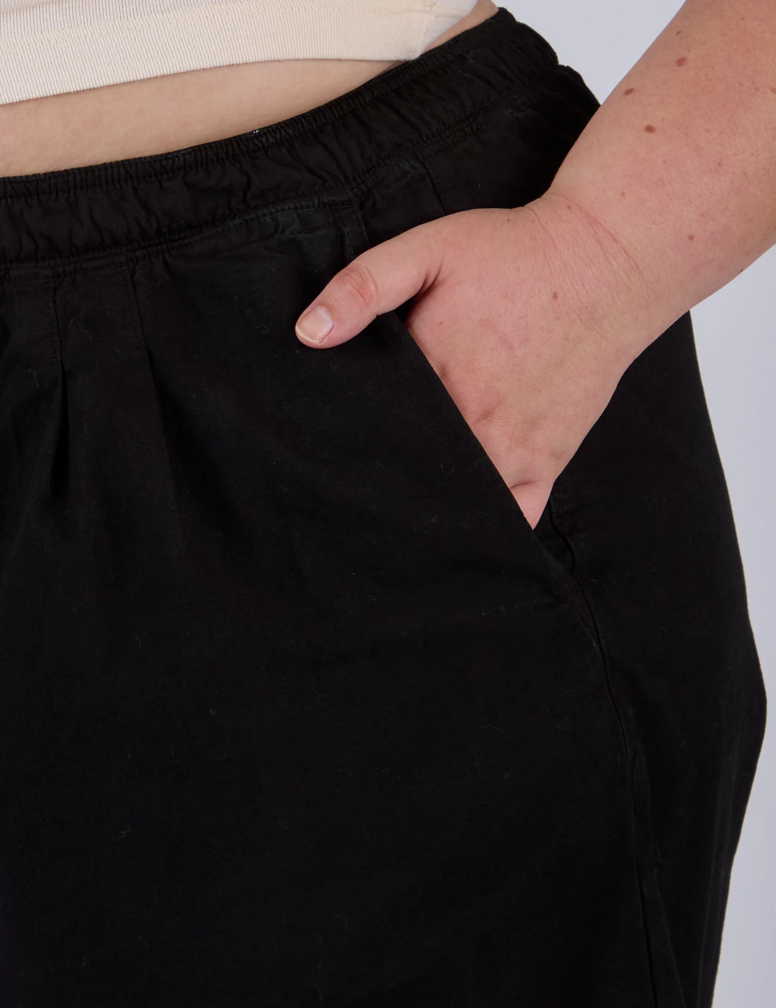 Pleated Pull-On Pants - Basic Black - Image 9