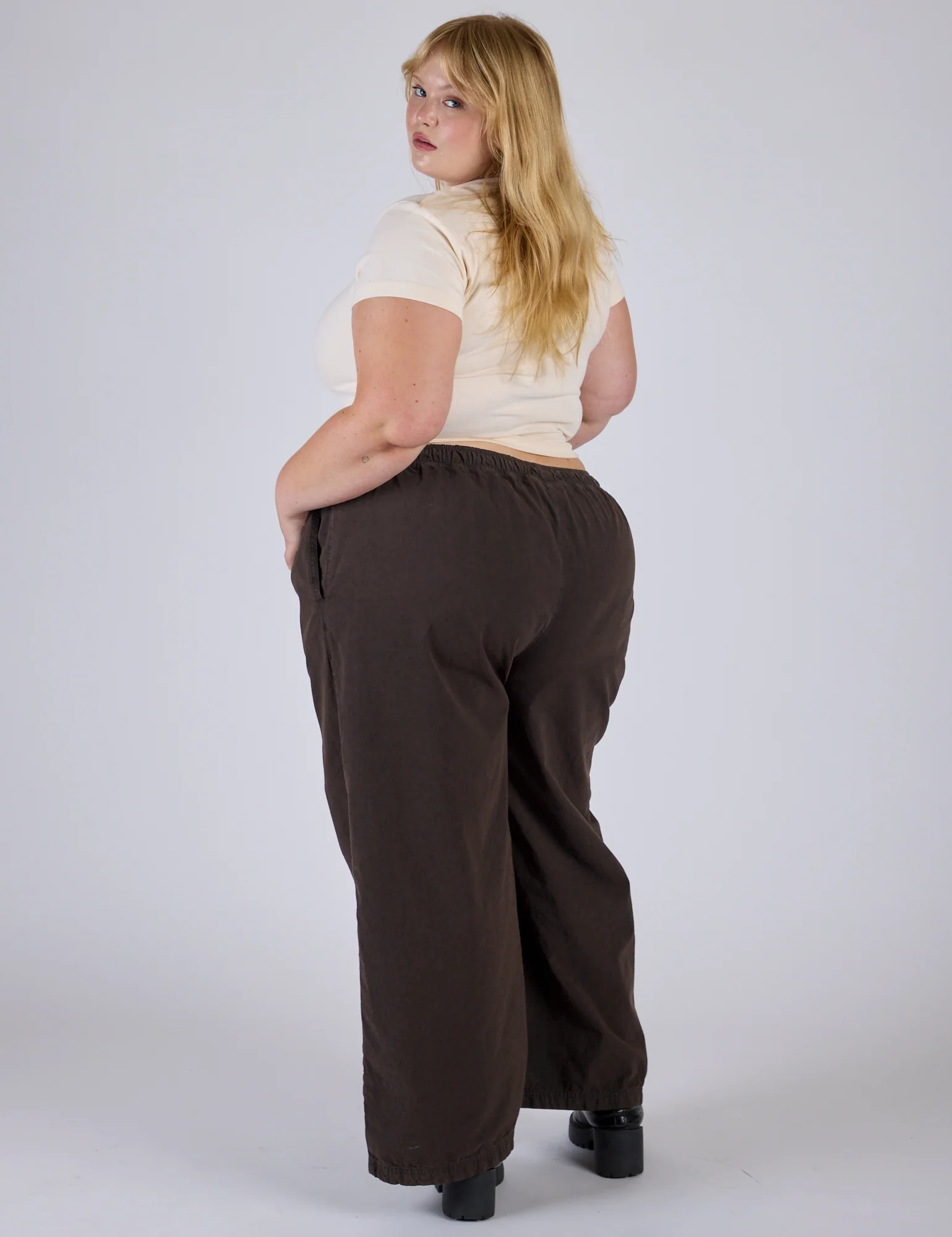 Pleated Pull-On Pants - Espresso Brown - Image 13