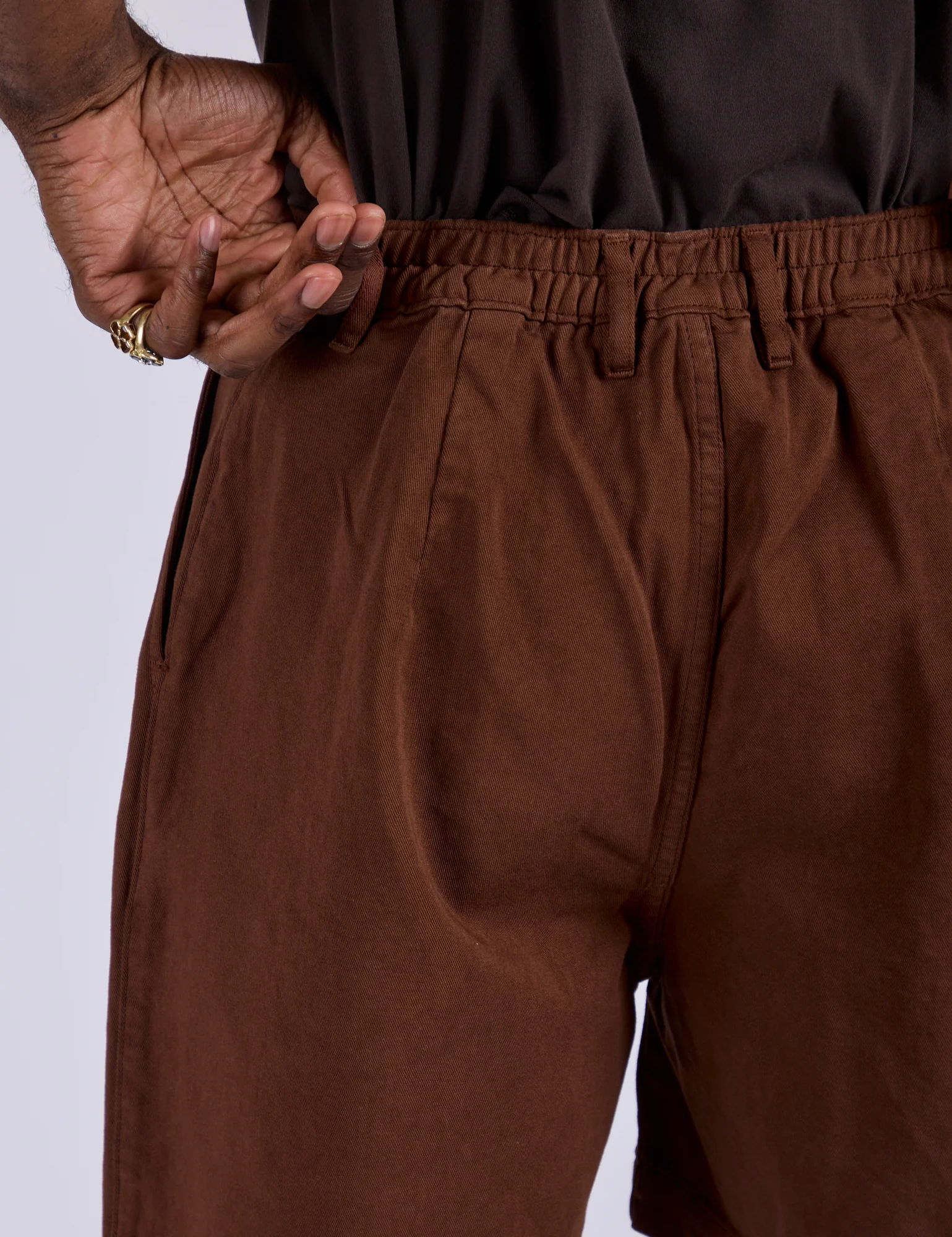 Pleated Trouser Shorts - Fudgesicle Brown - Image 4
