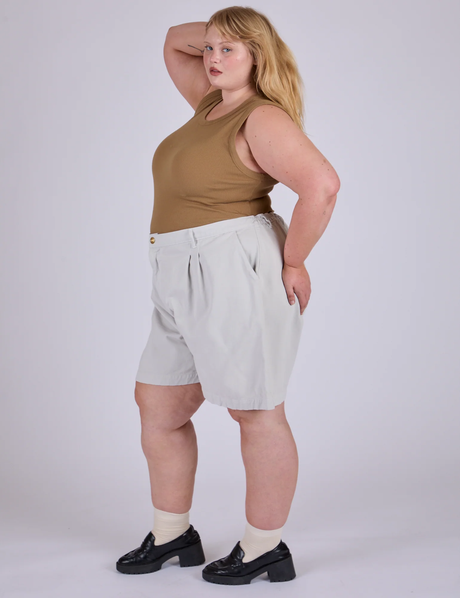 Pleated Trouser Shorts - Dishwater White - Image 11