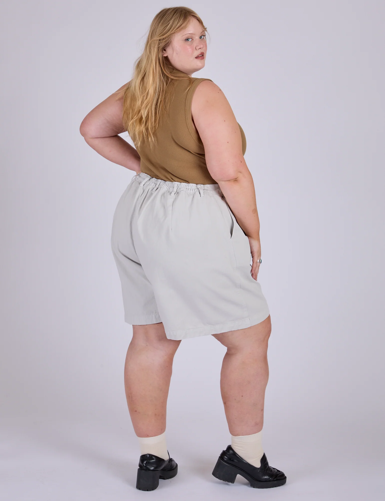 Pleated Trouser Shorts - Dishwater White - Image 13