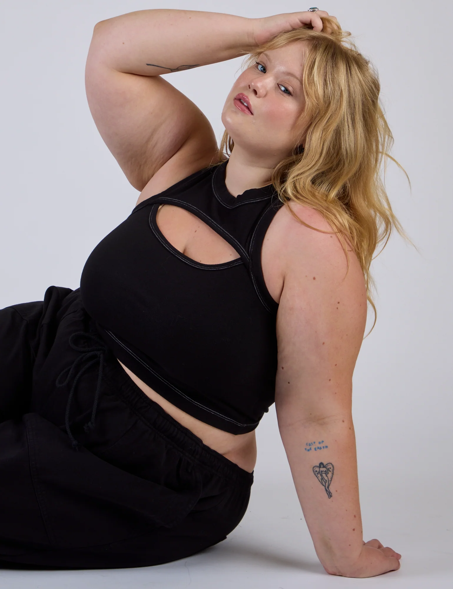 Porthole Tank - Basic Black - Image 16