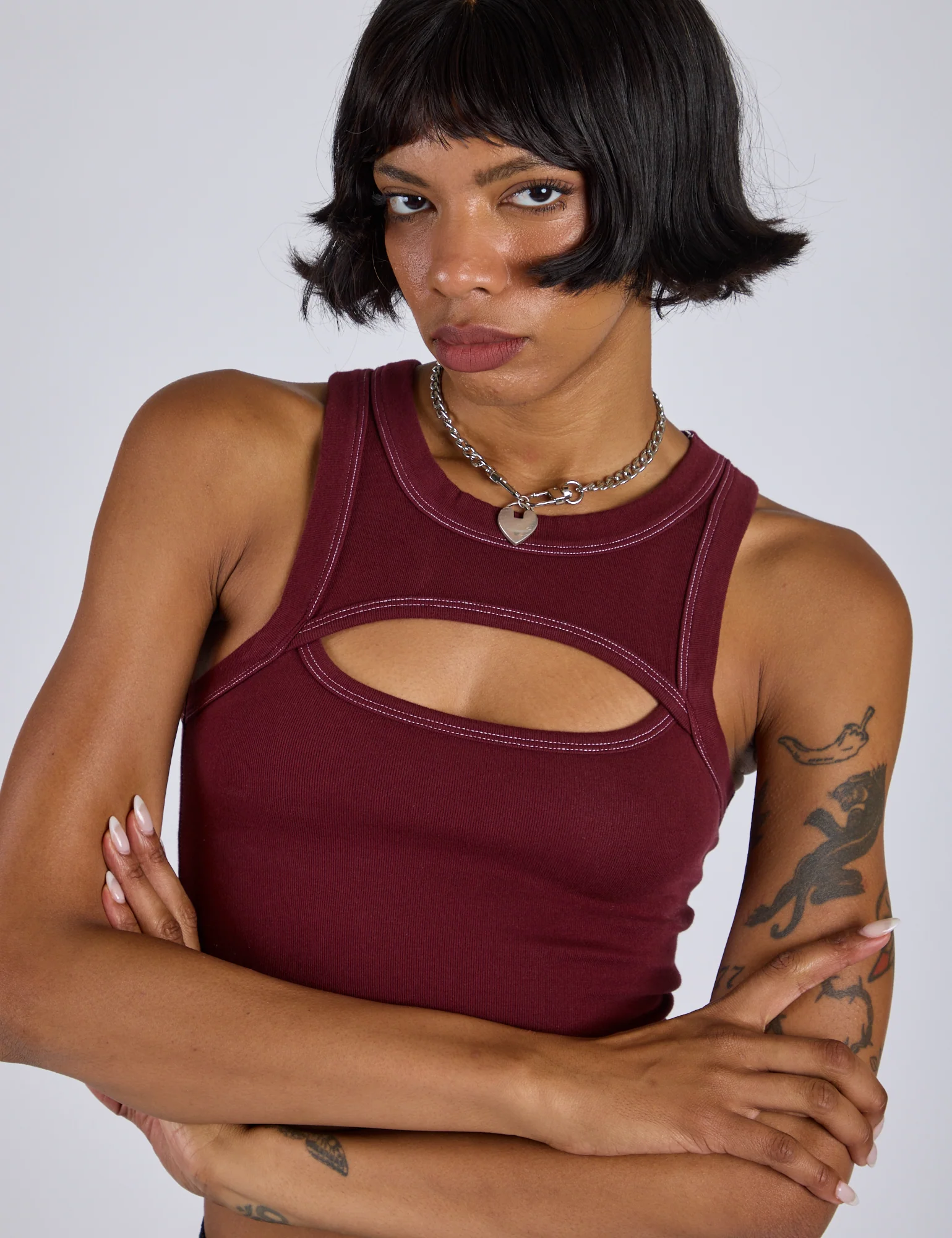 Porthole Tank - Red Wine - Image 10